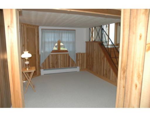 9 Ravenwood Road Peabody, MA 01960 - Photo 10 of 17 Gallery Image 10
