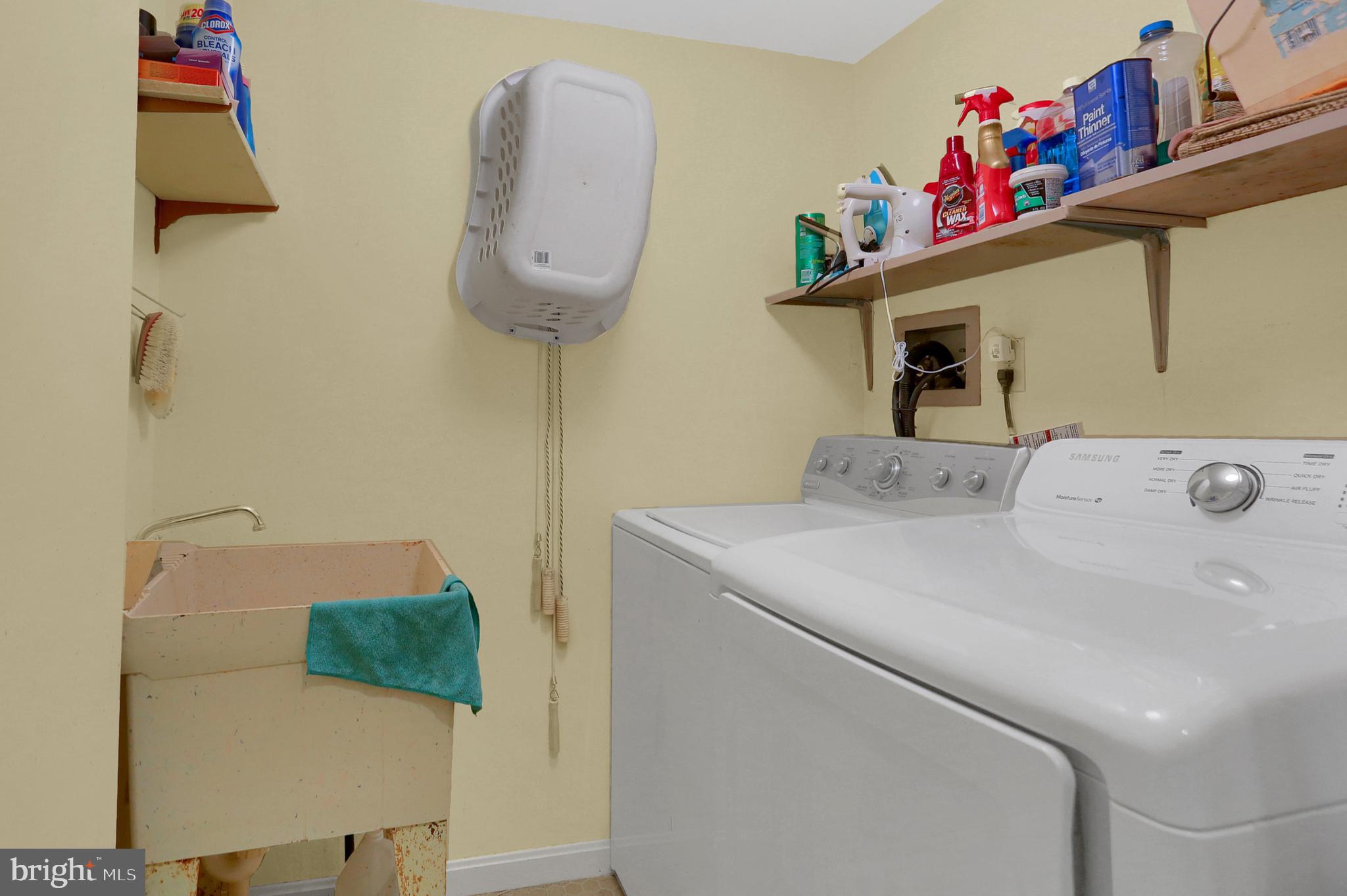 1834 North Eden Road Lancaster, PA 17601 - Photo 29 of 51 Laundry