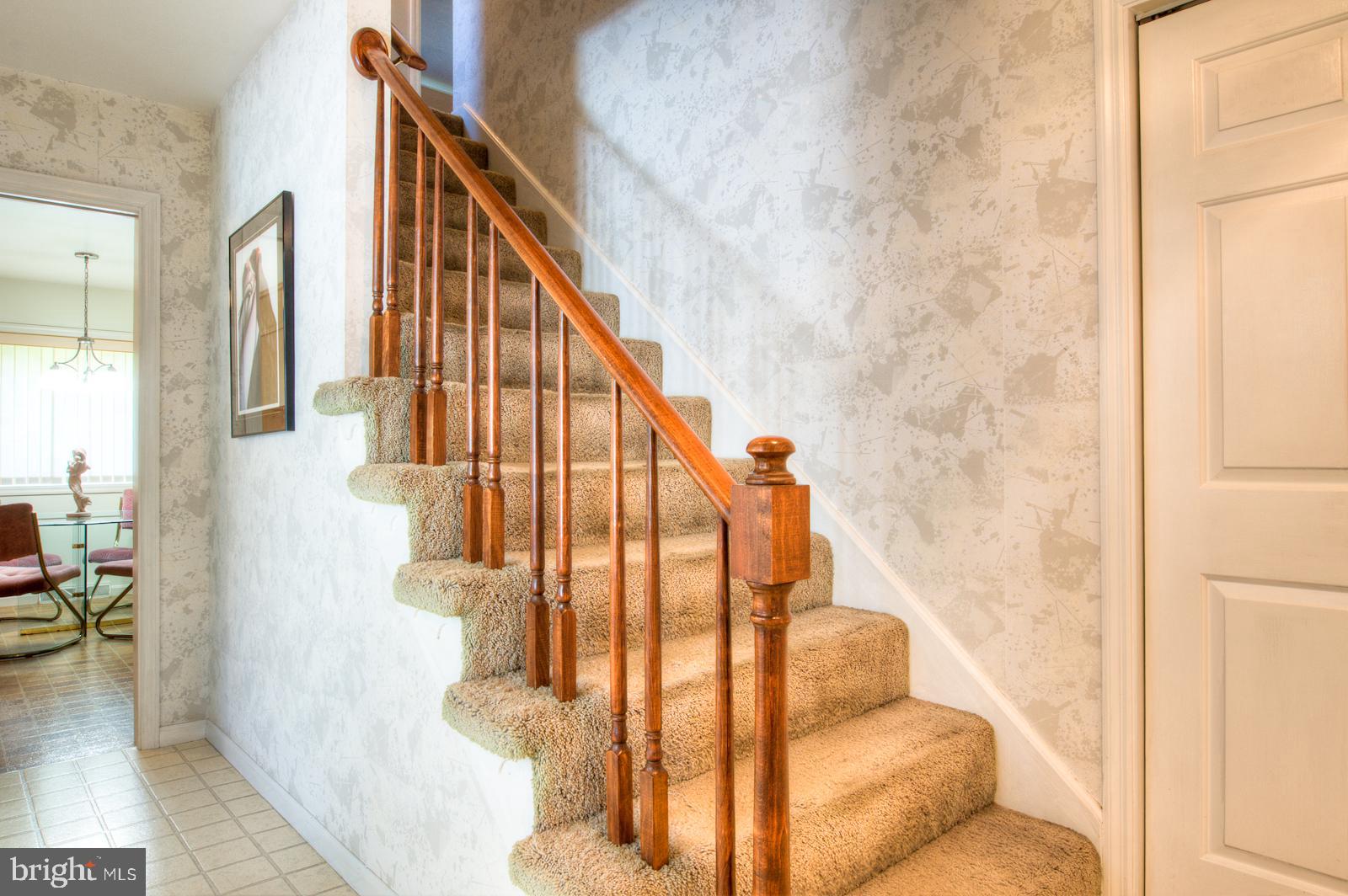 1834 North Eden Road Lancaster, PA 17601 - Photo 7 of 51 Staircase