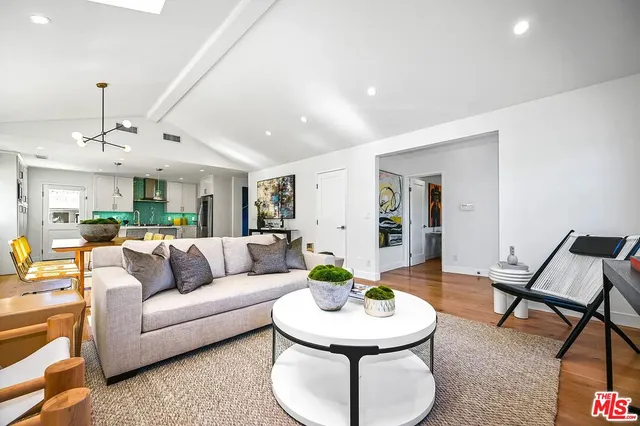 $10,950 | 2751 Midvale Avenue, Los Angeles, CA 90064