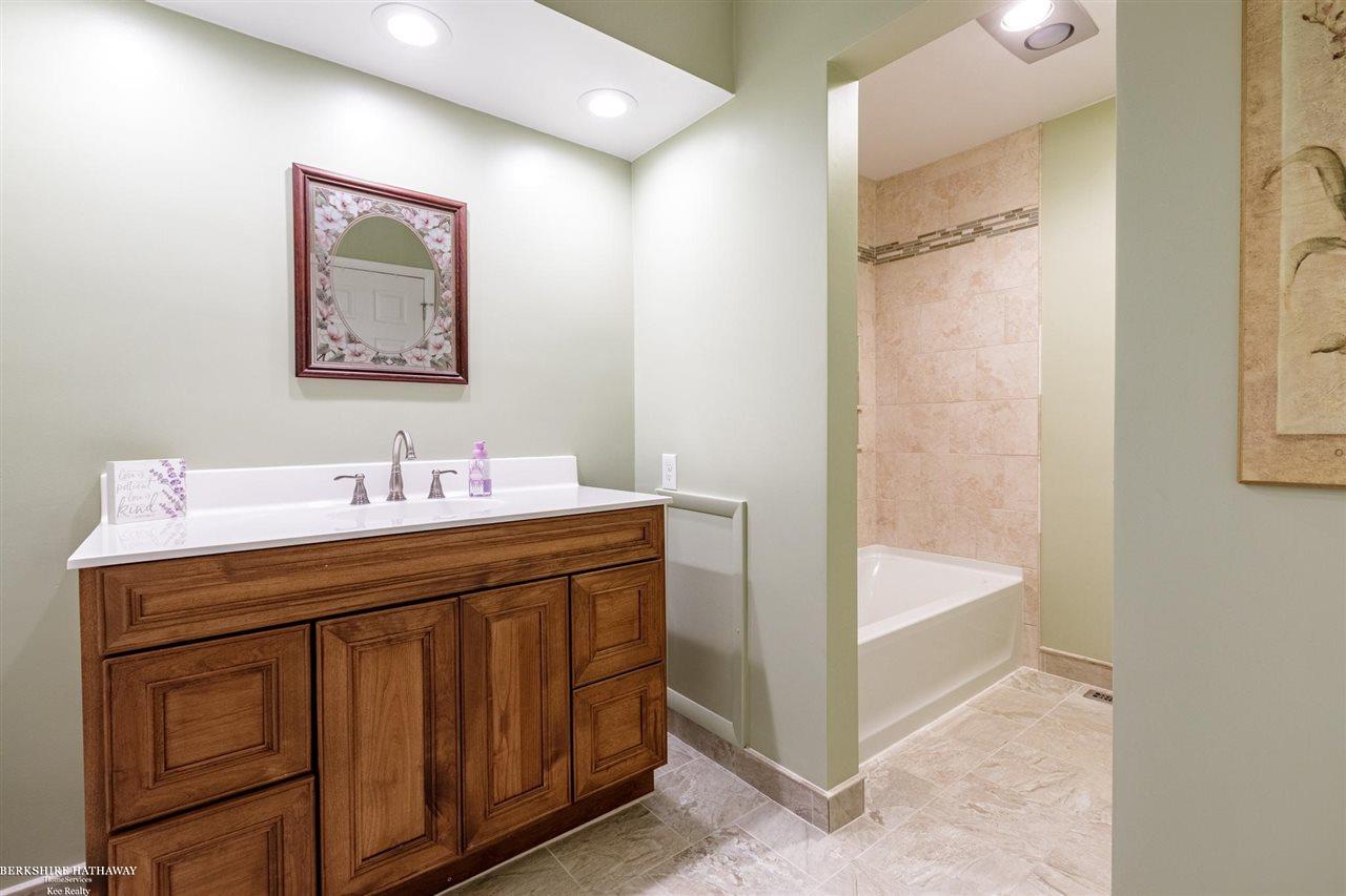 6774 Dryden Road Almont, MI 48003 - Photo 16 of 41 50060554-15.JPG
