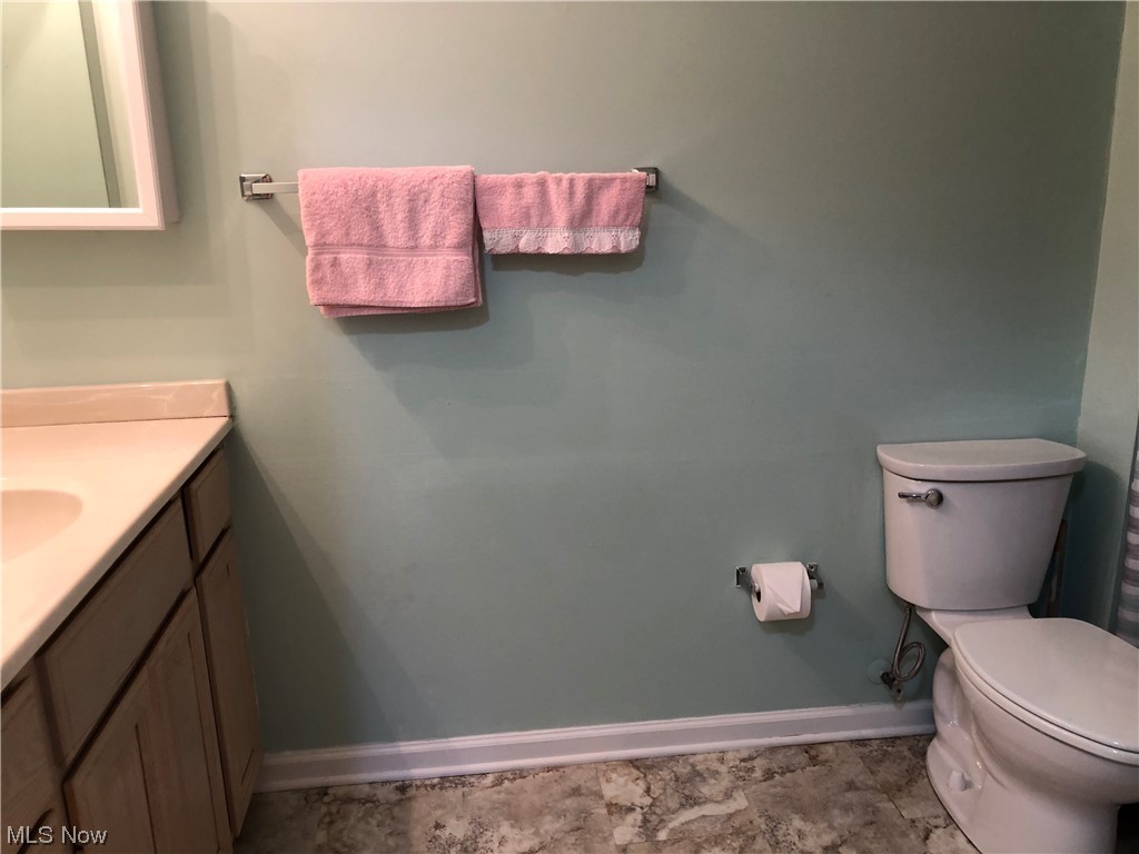29834 Center Ridge Road Westlake, OH 44145 - Photo 18 of 24 Gallery Image 18