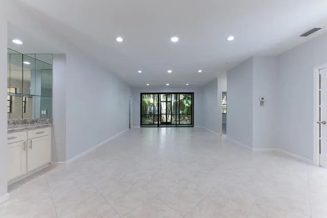 $3,200 | 6746 Montego Bay Boulevard, Unit C, Boca Raton, FL 33433