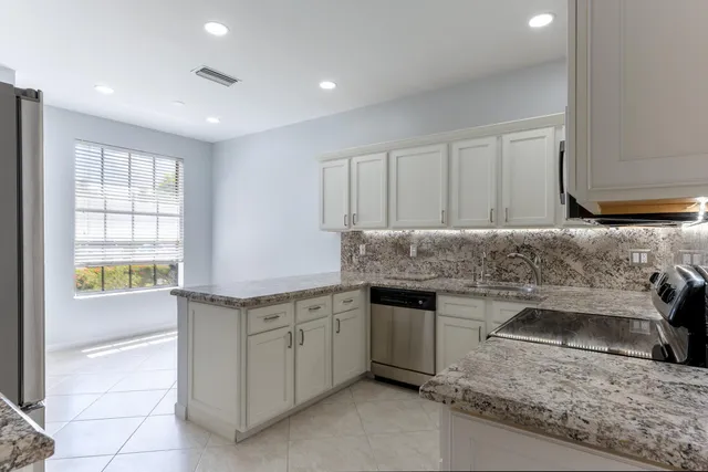 $3,200 | 6746 Montego Bay Boulevard, Unit C, Boca Raton, FL 33433