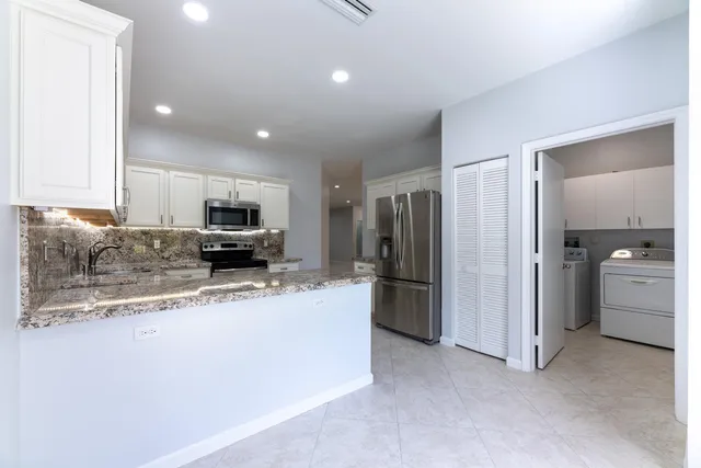 $3,200 | 6746 Montego Bay Boulevard, Unit C, Boca Raton, FL 33433