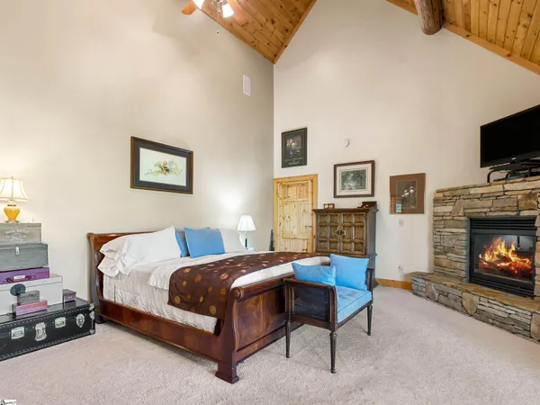 $1,150,000 | 4004 Lake Adger Parkway, Mill Spring, NC 28756
