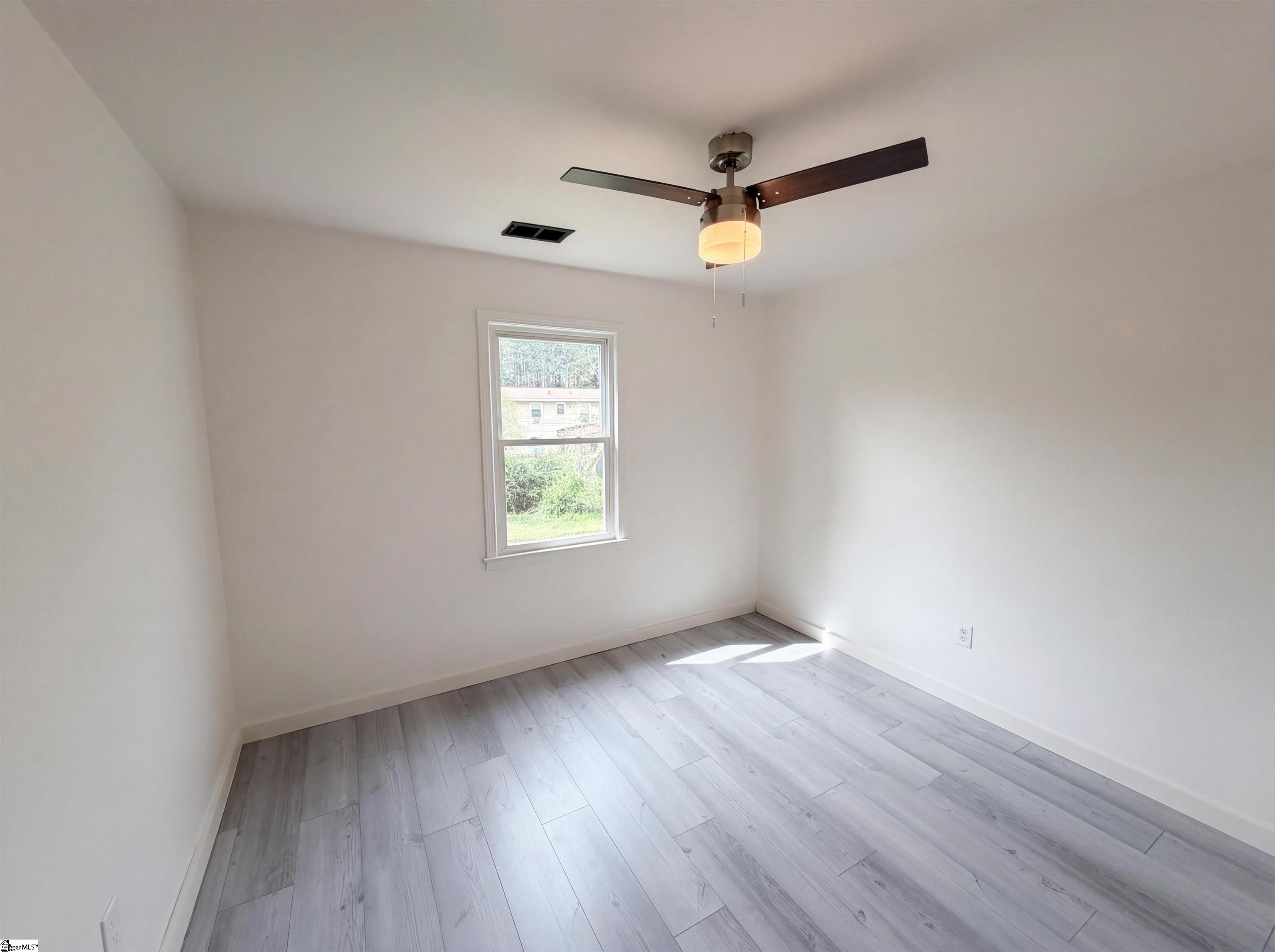 105 Foxhall Court Easley, SC 29640 - Photo 20 of 26