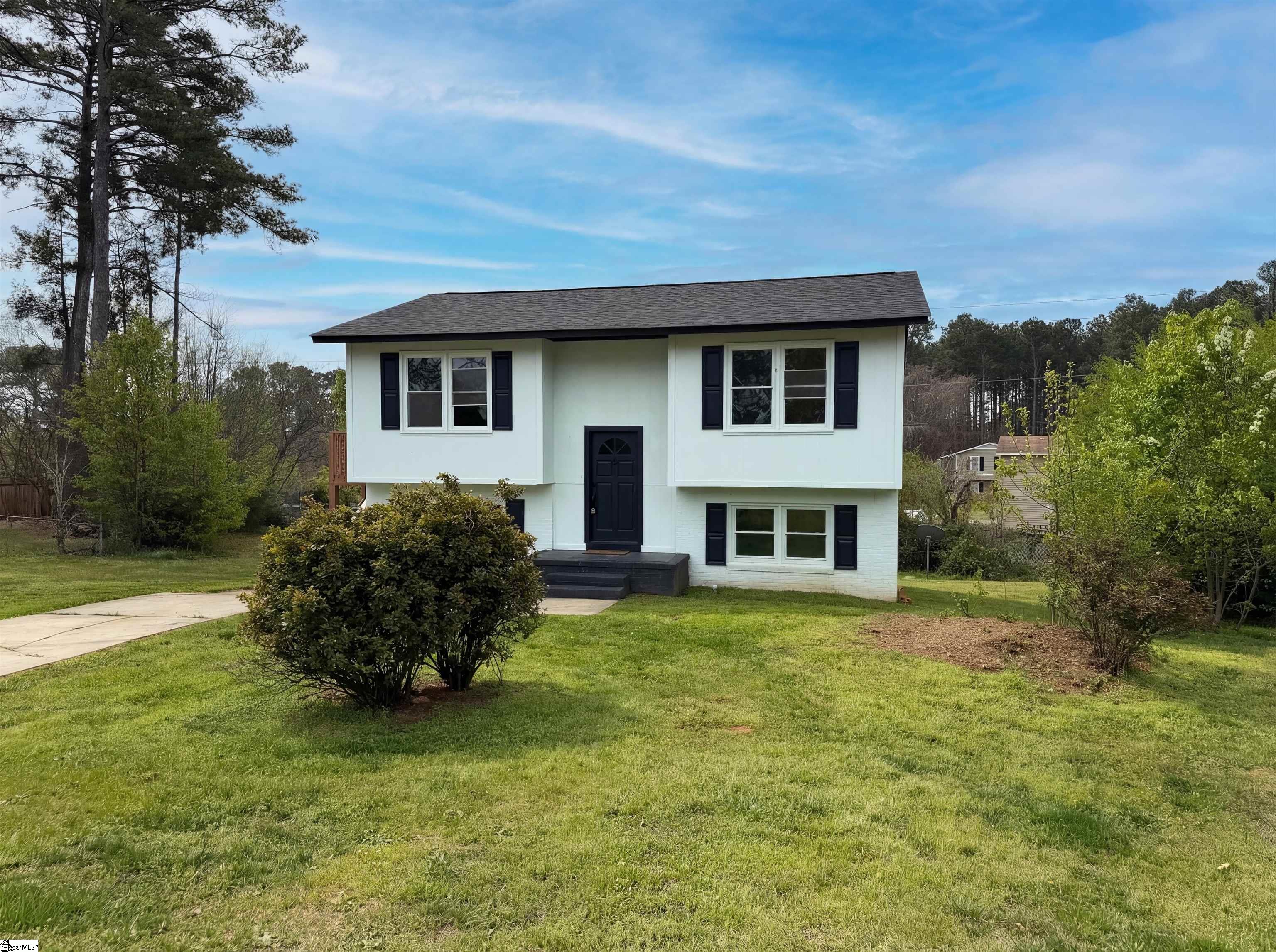 105 Foxhall Court Easley, SC 29640 - Photo 6 of 26