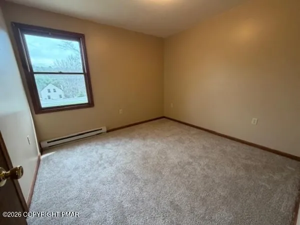 $1,700 | 2147 Milford Road, Bushkill, PA 18324