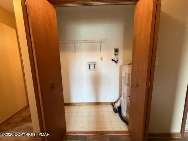 $1,700 | 2147 Milford Road, Bushkill, PA 18324