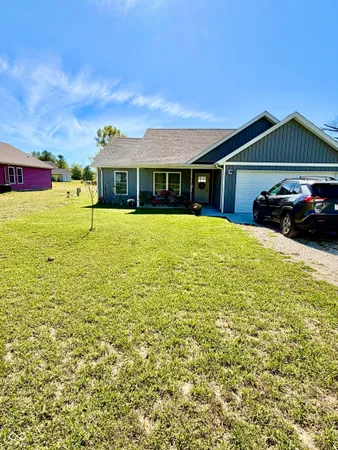 $284,900 | 1594 North Cowlitz Trail, Greensburg, IN 47240