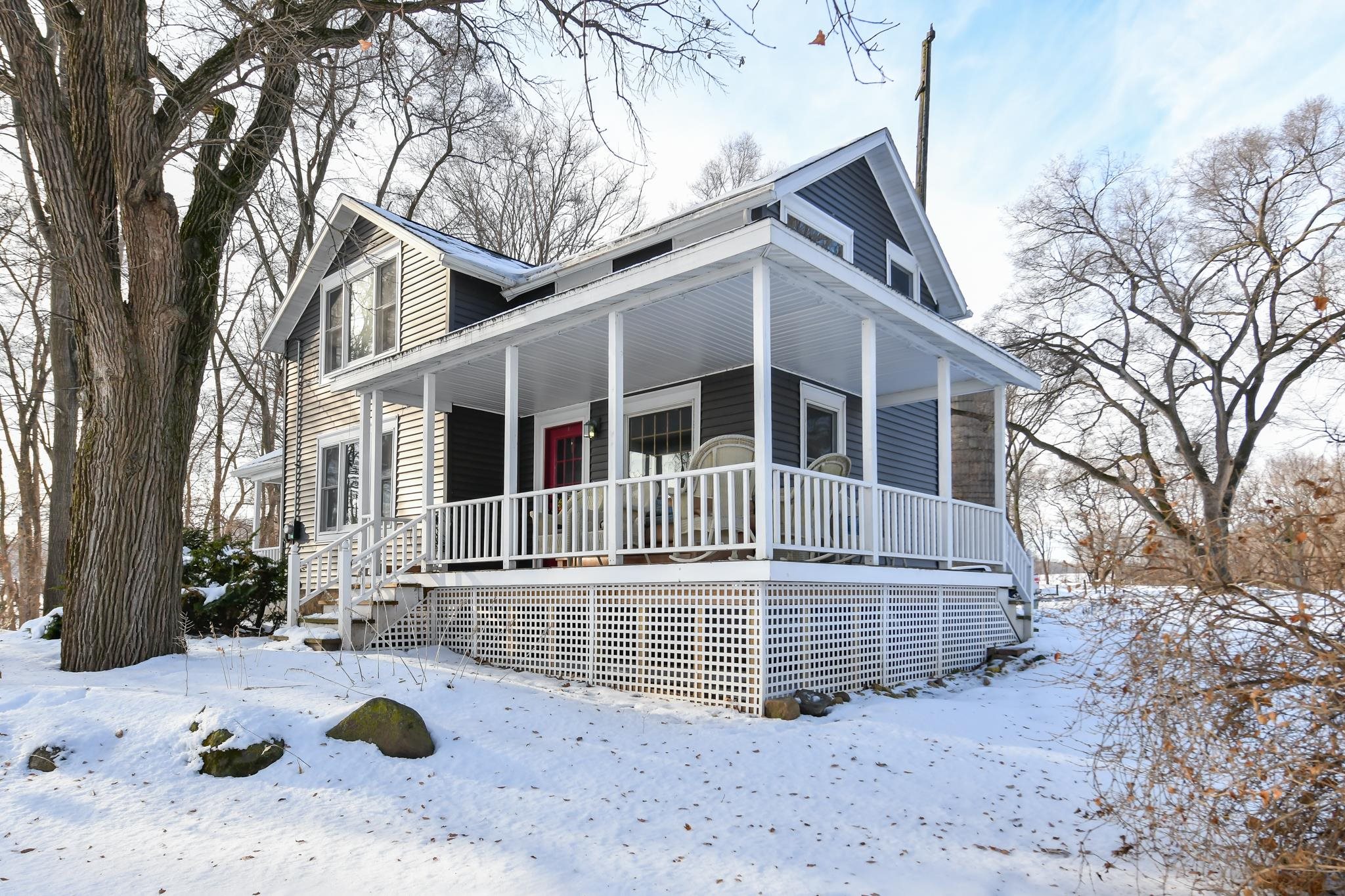 3819 North Roherty Road Evansville, WI 53536 - Photo 4 of 46