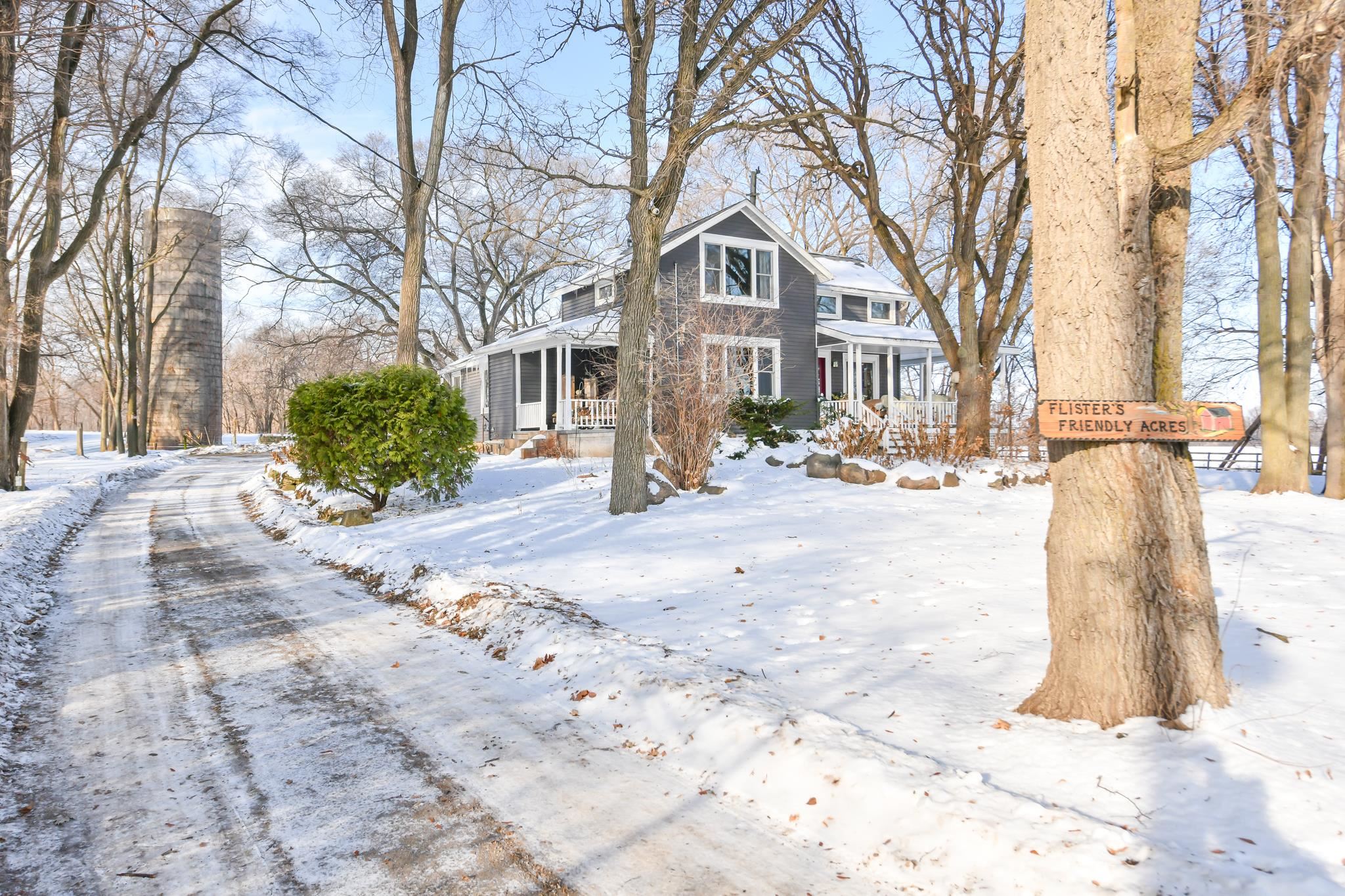 3819 North Roherty Road Evansville, WI 53536 - Photo 5 of 46