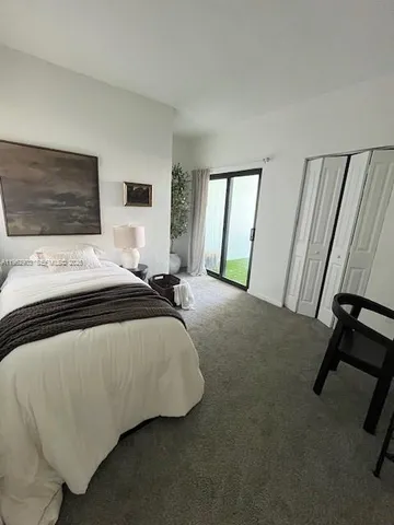 $3,300 | 2526 Pierce Street, Unit 12, Hollywood, FL 33020