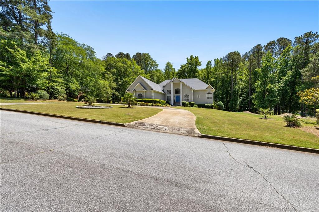 915 Magnolia Way Hampton, GA 30228 - Photo 5 of 68
