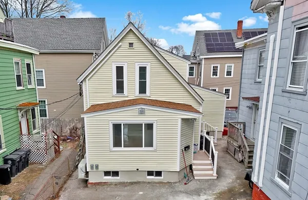 $474,900 | 43 1/2 6th Avenue, Haverhill, MA 01830