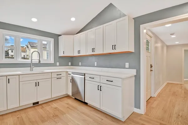 $474,900 | 43 1/2 6th Avenue, Haverhill, MA 01830