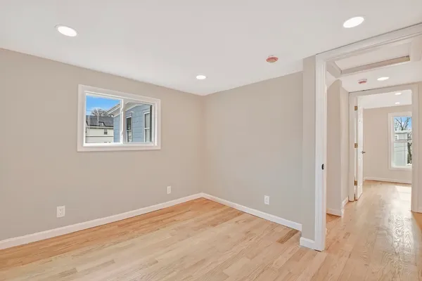 $474,900 | 43 1/2 6th Avenue, Haverhill, MA 01830