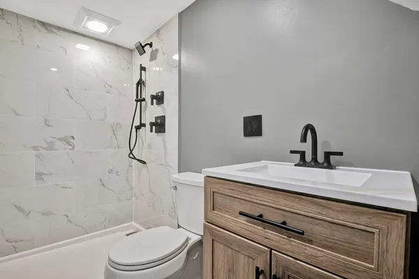 $474,900 | 43 1/2 6th Avenue, Haverhill, MA 01830