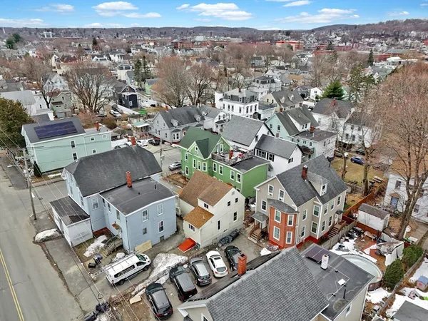 $474,900 | 43 1/2 6th Avenue, Haverhill, MA 01830