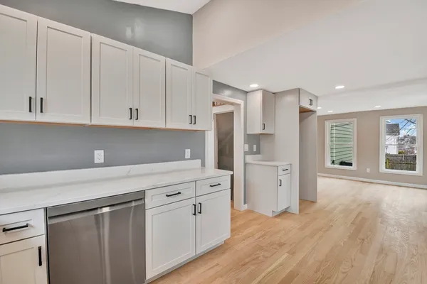 $474,900 | 43 1/2 6th Avenue, Haverhill, MA 01830