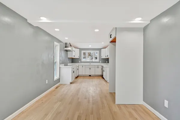 $474,900 | 43 1/2 6th Avenue, Haverhill, MA 01830