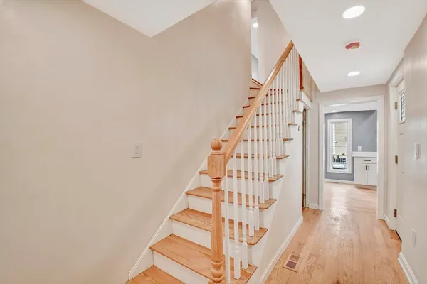 $474,900 | 43 1/2 6th Avenue, Haverhill, MA 01830