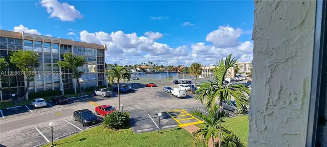 $1,675 | 701 Three Islands Boulevard, Unit 314, Hallandale Beach, FL 33009