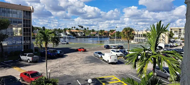 $1,675 | 701 Three Islands Boulevard, Unit 314, Hallandale Beach, FL 33009