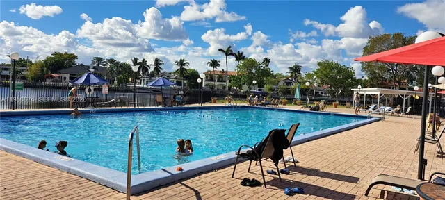 $1,675 | 701 Three Islands Boulevard, Unit 314, Hallandale Beach, FL 33009
