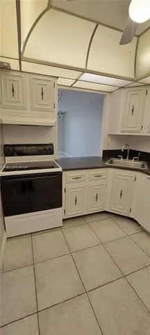 $1,675 | 701 Three Islands Boulevard, Unit 314, Hallandale Beach, FL 33009