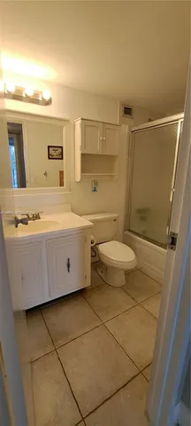 $1,675 | 701 Three Islands Boulevard, Unit 314, Hallandale Beach, FL 33009