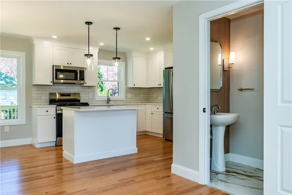 $3,900 | 83 Cadora Avenue, Warwick, RI 02886