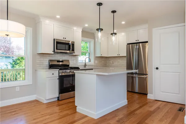 $3,900 | 83 Cadora Avenue, Warwick, RI 02886