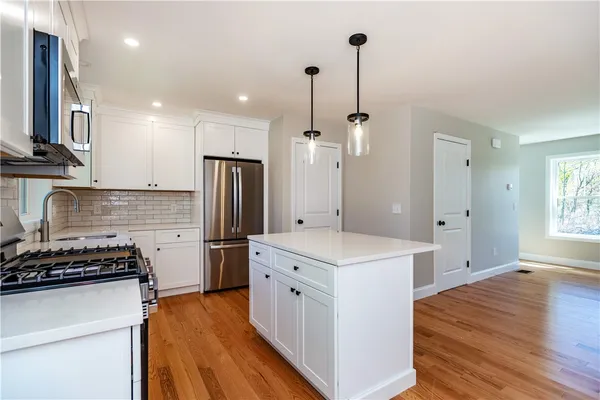 $3,900 | 83 Cadora Avenue, Warwick, RI 02886