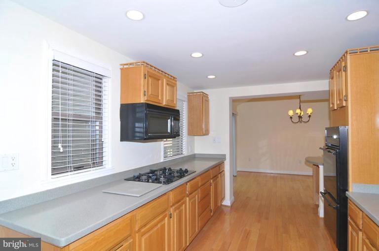 8230 Frye Road Alexandria, VA 22309 - Photo 3 of 30 Kitchen #2