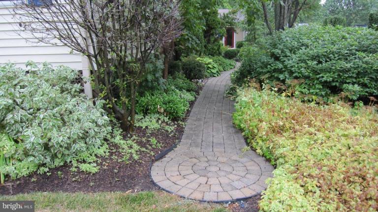 8230 Frye Road Alexandria, VA 22309 - Photo 25 of 30 Exterior #4