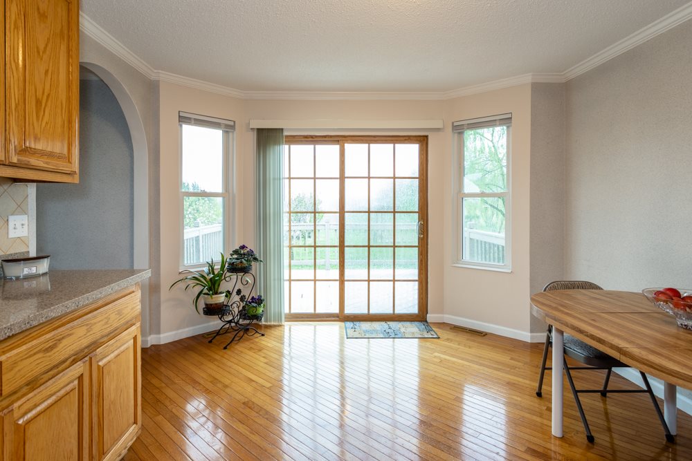 152 Millers Road Bridgewater, VA 22812 - Photo 3 of 50 a living room with furniture and wooden floor
