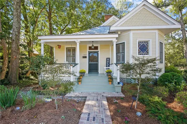 $395,000 | 627 West 23rd Avenue, Covington, LA 70433