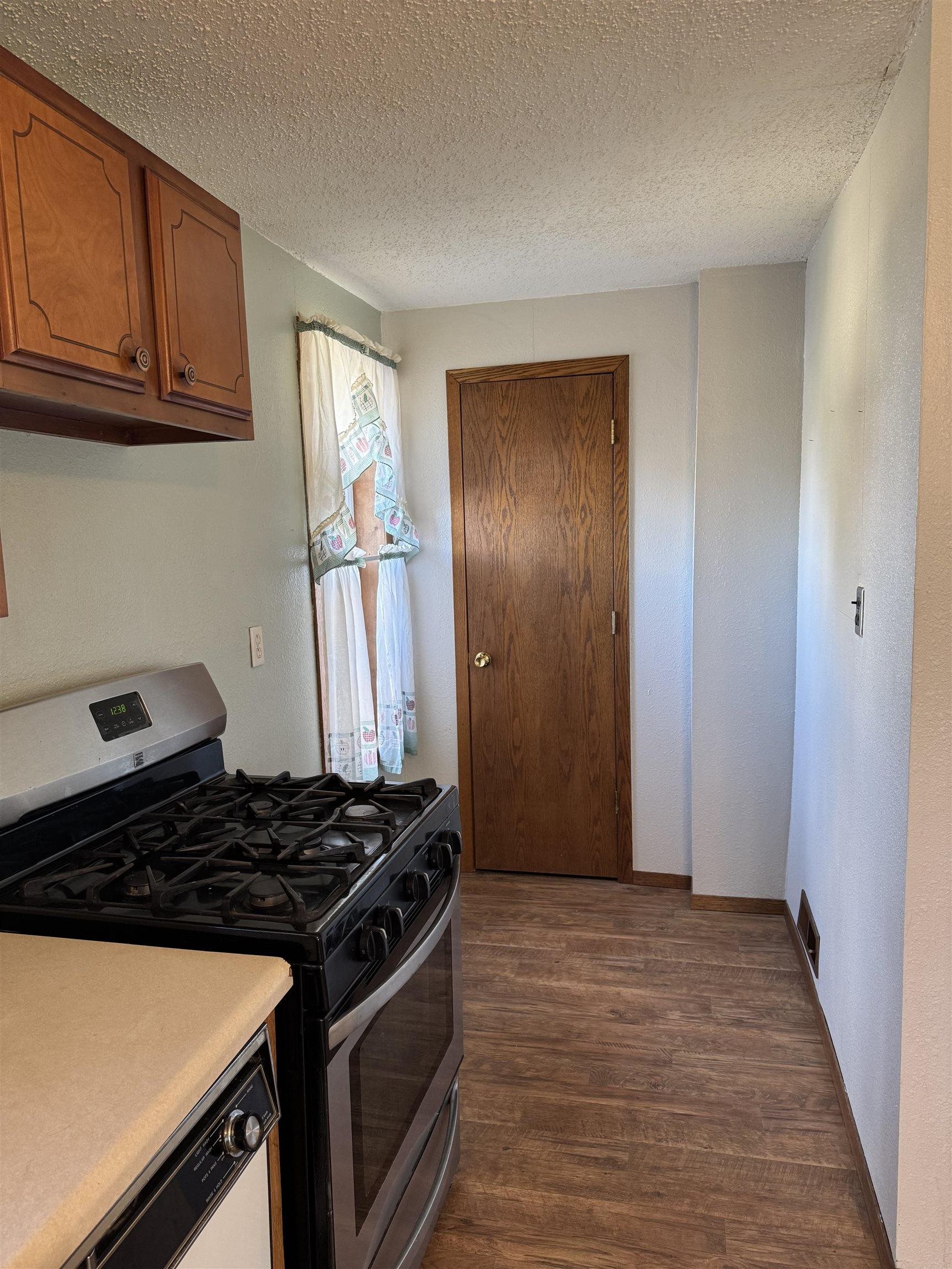 313 East 1st Avenue Delavan, WI 53115 - Photo 12 of 18