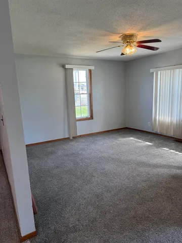 $157,000 | 313 East 1st Avenue, Delavan, WI 53115