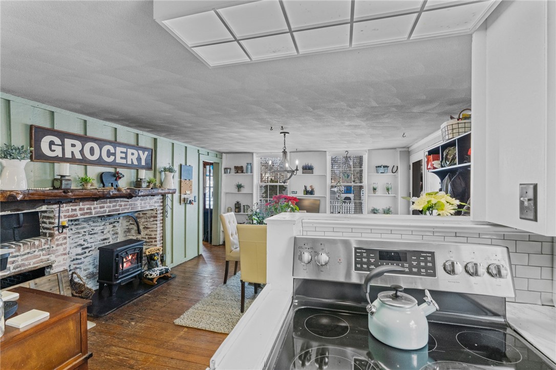 938 Mendon Road Cumberland, RI 02864 - Photo 30 of 49