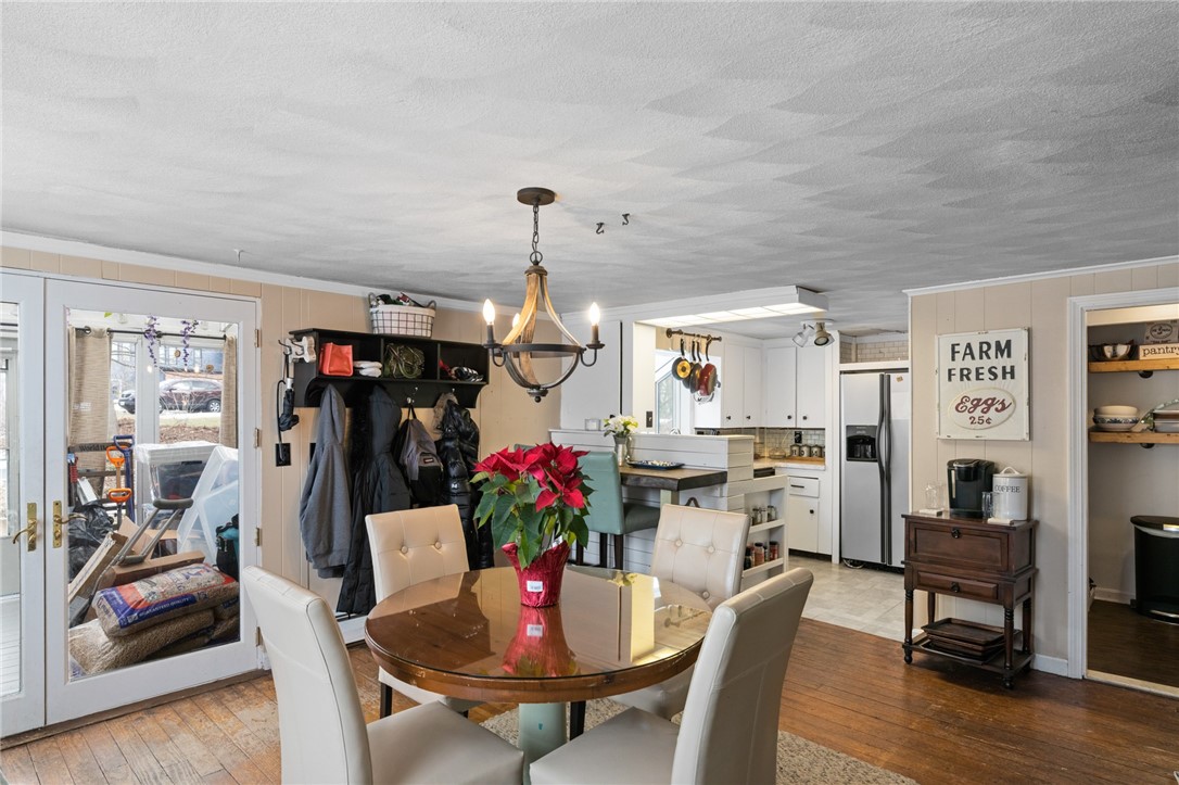 938 Mendon Road Cumberland, RI 02864 - Photo 5 of 49