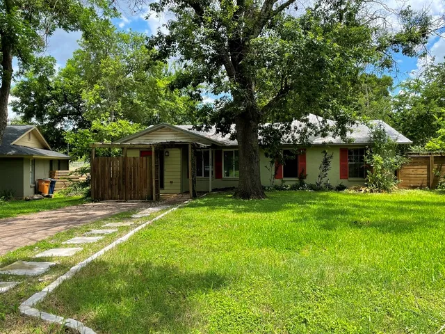 $3,400 | 3003 Burning Oak Drive, Austin, TX 78704