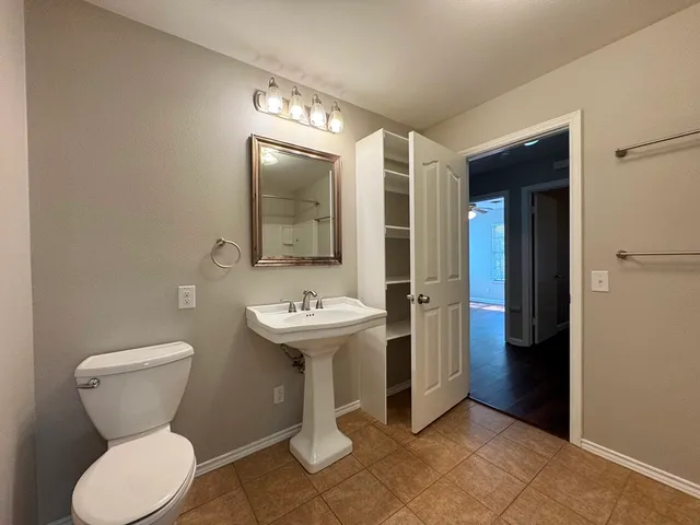 $3,400 | 3003 Burning Oak Drive, Austin, TX 78704