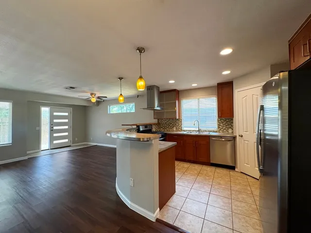 $3,400 | 3003 Burning Oak Drive, Austin, TX 78704