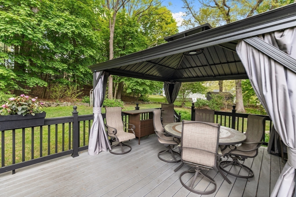 31 Hiawatha Road Woburn, MA 01801 - Photo 20 of 29