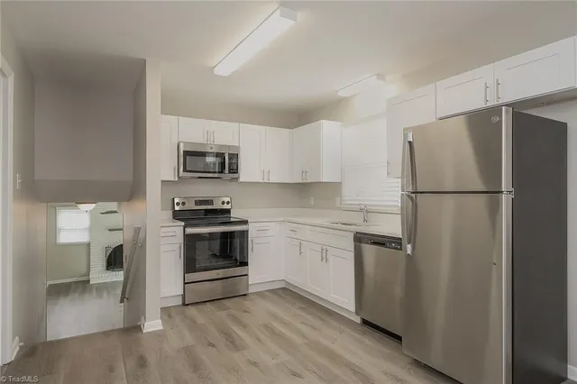 $2,015 | 3200 Flanders Court, High Point, NC 27265