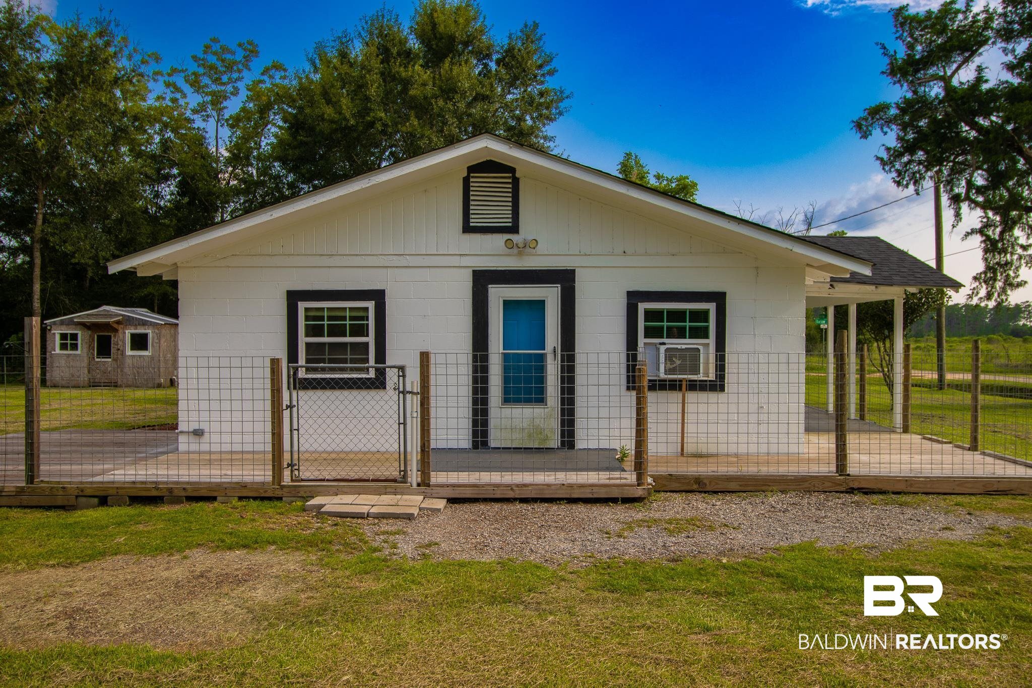 6330 Albritton Road McDavid, FL 32568 - Photo 1 of 27 Welcome Home!