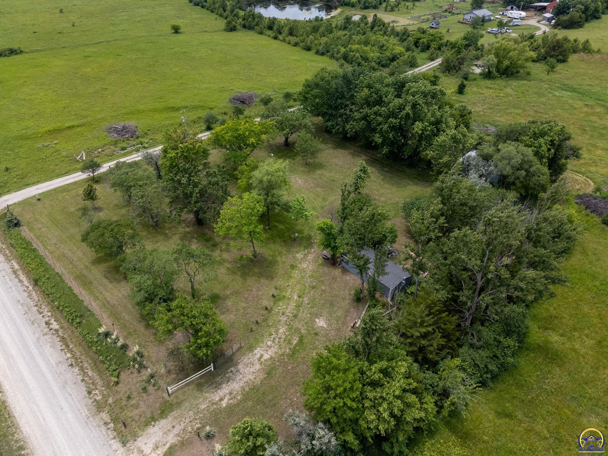 5631 Clark Road Meriden, KS 66512 - Photo 6 of 34